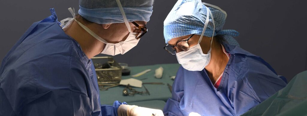 technique operatoire rupture biceps distal operation ou pas traitement dr pierre laumonerie chirurgien specialiste du coude paris