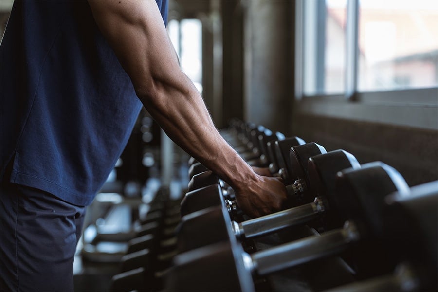 Une rupture du tendon du biceps entraîne-t-elle un arrêt de travail ?